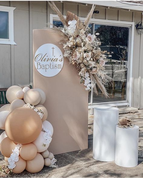 Baptism Balloons, Baptism Decorations Girl, Beige Theme, Baby Shower Balloon Decorations, First Communion Decorations, Communion Decorations, Baptism Decorations, Bday Party Theme