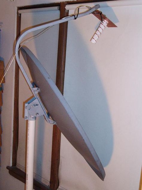 Satellite Dish Antenna, Diy Tv Antenna, Cell Phone Antenna, Cell Phone Booster, Airstream Trailer, Satellite Dish, Newest Cell Phones, Tv Antennas, Free Tv