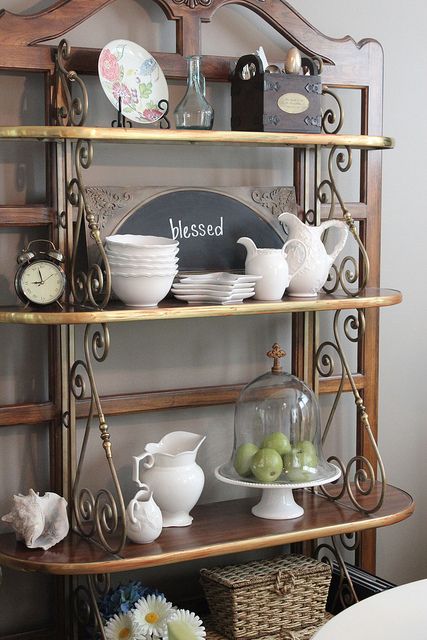 Always have loved these things.. just not sure where i would put it...   baker's-rack decorating Bakers Rack Decorating, Bakers Rack Kitchen, Bakers Racks, Rack Decor, Cocina Shabby Chic, Baker's Rack, English Cottages, Rod Iron, Bakers Rack