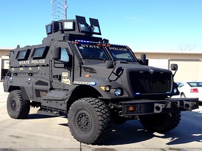 Swat Vehicles, Two Door Jeep Wrangler, Police Truck, Cool Car Accessories, Police Vehicles, Travel Van, Overland Vehicles, Terrain Vehicle, Jeep 4x4