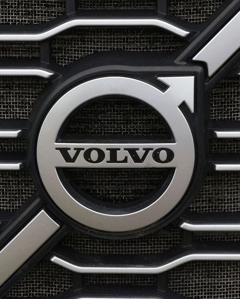 Volvo Logo, Cars Stickers, Nissan Logo, Volvo Cars, Volvo Trucks, Dragon Ball Wallpapers, Infiniti Logo, Car Stereo, Car Stickers