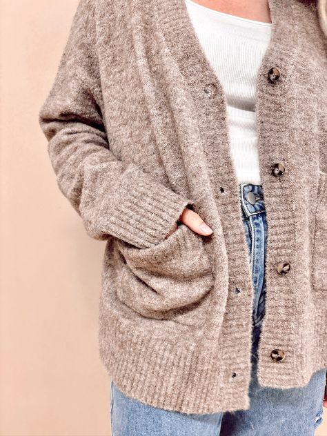 Oversized sweater cardigan