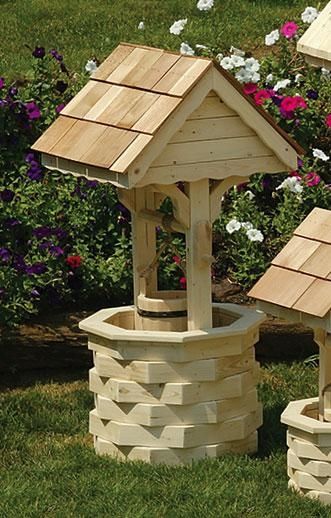 wooden wishing well Garden Wishing Well, Wooden Wishing Well, Diy Wishing Wells, Wishing Well Plans, Wishing Wells, Outdoor Wood Projects, Cedar Roof, Wooden Planters, Wood Pallet Projects