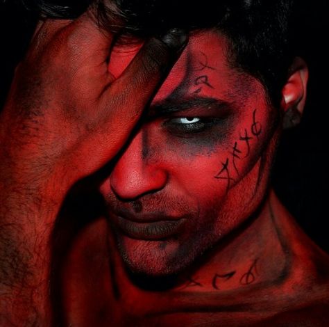 Devil Makeup Halloween, Mens Halloween Makeup, Demon Makeup, Devil Makeup, Halloweenský Makeup, Devil Costume, Amazing Halloween Makeup, Halloween Men, Halloween Makeup Easy