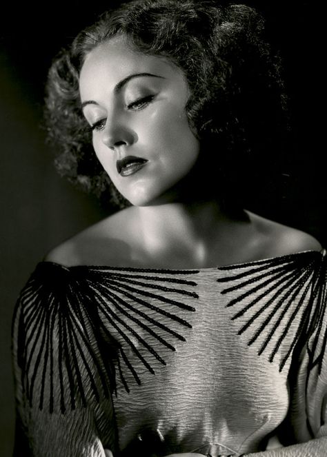 Fay Wray, Hollaback Girl, Beautiful Brunette, Little Shop Of Horrors, Clark Gable, Classic Movie Stars, Classic Actresses, King Kong, Vintage Hollywood