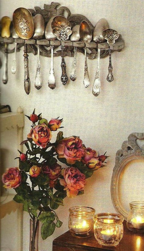 old spoons Antique Ideas, Season Decor, Antique Spoons, Spoon Collection, Vintage Ideas, Antique Silverware, Plate Wall, Vintage Spoons, Silver Decor