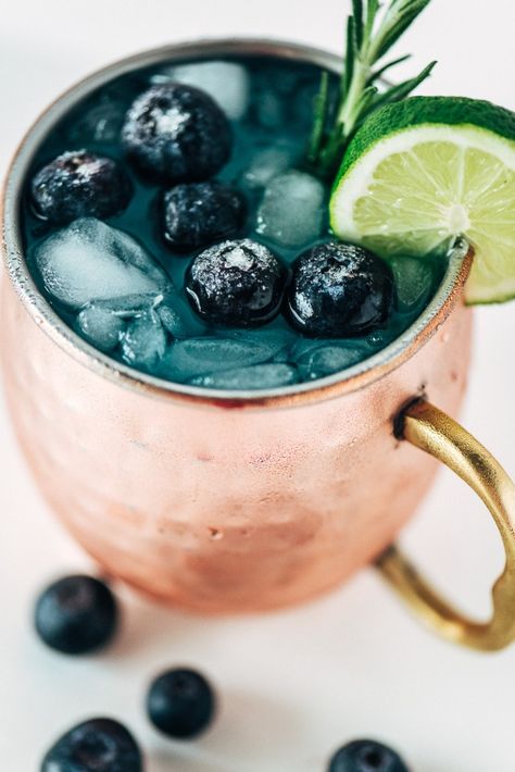 Big Game Cocktail: Blue 42 Moscow Mule | Sideline Socialite Blue Margarita Recipe, Recipes Cheese, Recipes Rice, Recipes Pizza, Recipes Fruit, Moscow Mule Recipe, Recipes Fish, Recipes Meat, Food For Special Event