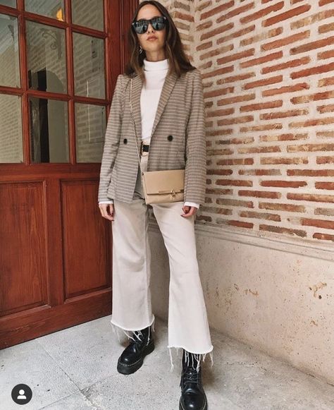 Outfits With Handbags, Eurotrip Outfits, Looks Pinterest, Europe Outfits, London Outfit, Italy Outfits, Cold Outfits, Stylish Work Outfits, Mode Inspo