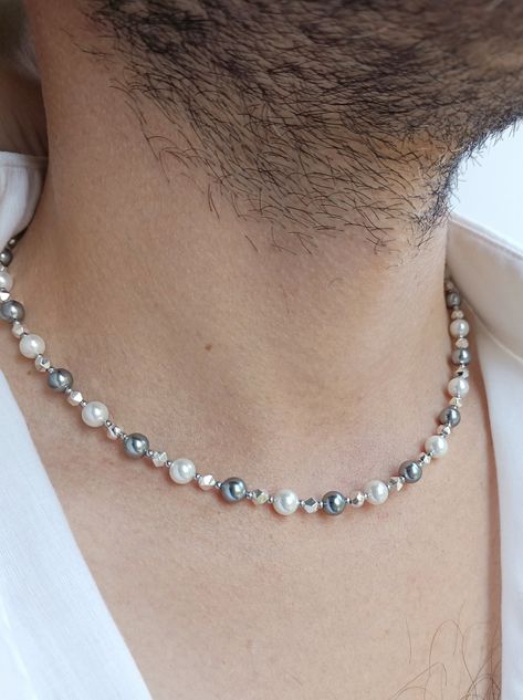 Mens Pearls, Men Pearls, Mens Pearl Necklace, Y2k Choker, Pearl Necklace Men, Small Pearl Necklace, Men Necklaces, Boys Bracelets, Boys Necklace