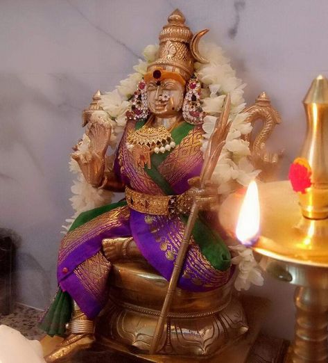 Lalitha Devi Goddesses, Tripura Sundari, Lord Durga, Devi Images, Lord Rama Images, Hindu Rituals, Shakti Goddess, Shiva Parvati Images, Hindu Statues