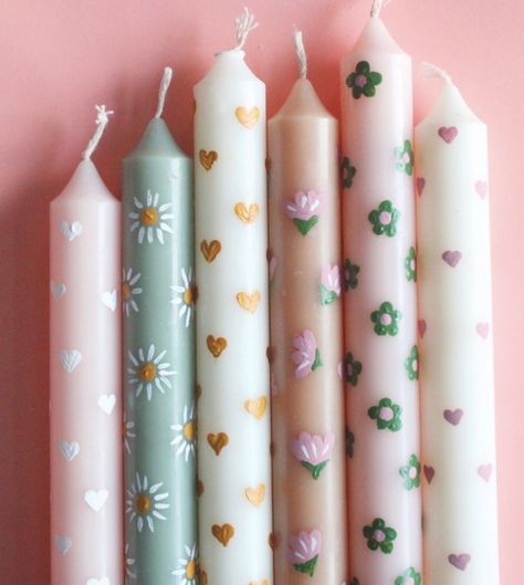 Candel Painting Idea, Hand Painted Candles, Aesthetic Candles, Painted Candles, Candle Art, Craft Night, Sweet 16 Birthday, Summer Diy, Modern Diy