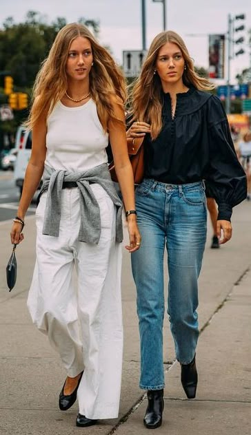 Moosgaard Style, Cecilie Moosgaard, Amalie Moosgaard, White Outfits For Women, Chic Outfit Ideas, Reportage Photography, All White Outfit, Chic Outfit, Minimal Style