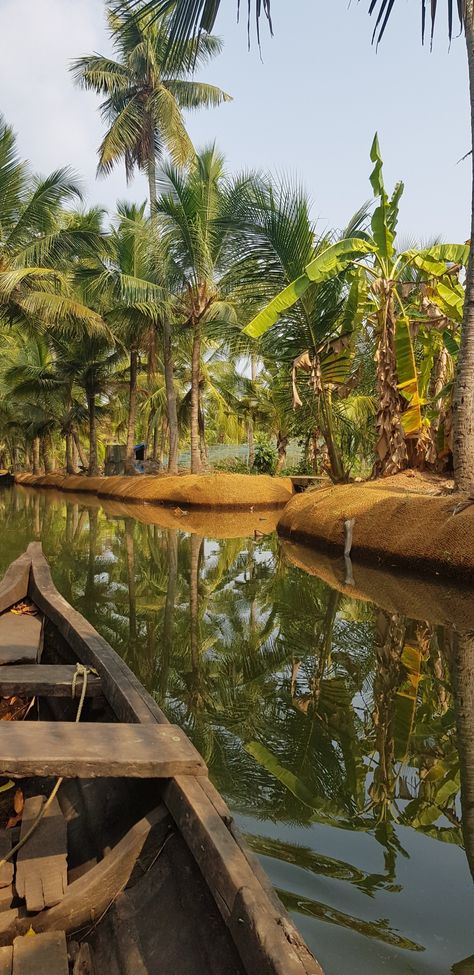 Munroe Island: Kerala, South India. Karnataka Aesthetic, Munroe Island, Kerala Culture, Fake Aesthetic, Kerala Backwaters, Kerala Travel, Kerala India, Beautiful Photos Of Nature, South Asia