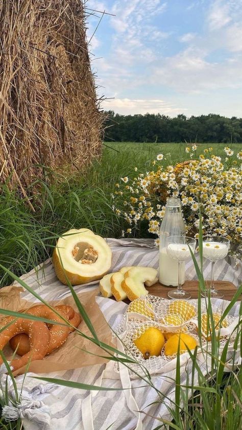 A Picnic, Flowers