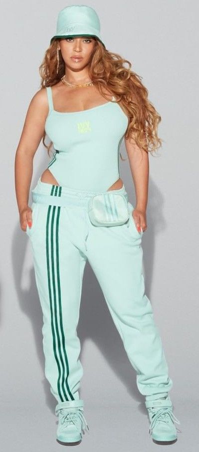 Beyonce Adidas, Ivy Park Clothing, Beyonce Body, Ivy Park Beyonce, Adidas X Ivy Park, Look Adidas, Ivy Park, Cute Comfy Outfits, Adidas X