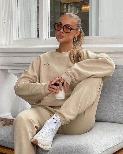 Jess Hunt, Discount Ad, Autumn Fits, Outfit Look, Morning Ritual, Looks Chic, Sporty Outfits, Cute Simple Outfits, Winter Fashion Outfits