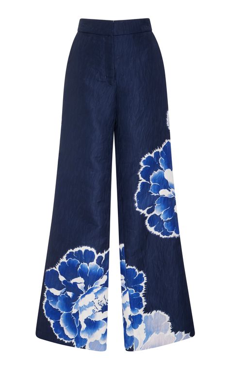 Fancy Pants Outfit, Baseball Jacket Outfit, Floral Trousers, Josie Natori, Pants Women Fashion, Flared Trousers, Fashionista Clothes, Printed Trousers, Work Wear Women