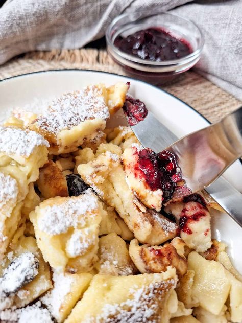 Traditional Austrian Dessert Pancakes - Kaiserschmarrn Recipe Austrian Pancakes, Dessert Pancakes, Austrian Desserts, Plum Compote, Austrian Food, Pancake Dessert, American Pancakes, Austrian Recipes, Apple Pancakes