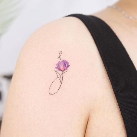 Letter Tattoos Initials With Flowers, Double S Tattoo Letter Design, Flower Tattoo With Initials In Stem, S Tattoo Letter Initial With Flower, P Tattoo Letter Design For Women, S Letter Tattoo Designs For Women, Family Initial Tattoo Ideas For Women, Initial J Tattoo Ideas, Flower With Letter Tattoo