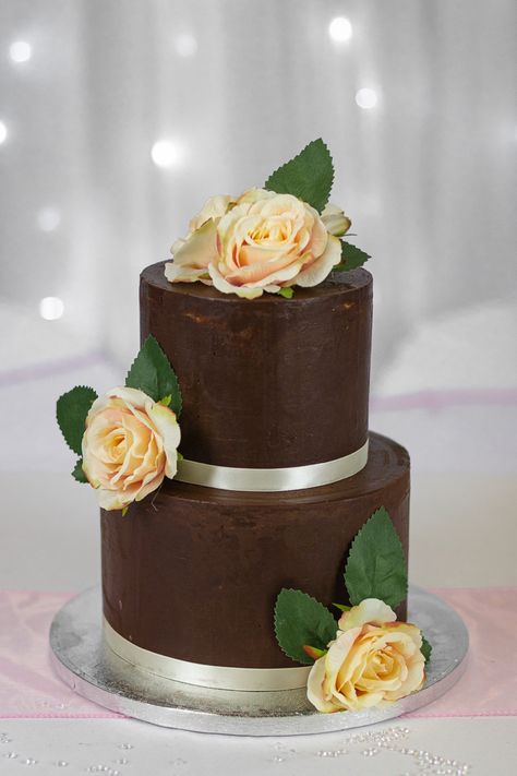 Rustic Chocolate Cake, Cake Two Tier, Chocolate Cake Designs, Ganache Cake, Cream Cakes, Rustic Wedding Cake, Chocolate Cakes, Engagement Cakes, Cake Chocolate