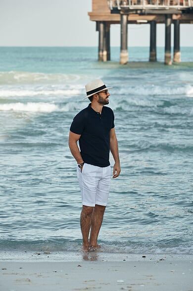 Mens Beach Outfits, Mens Vacation Outfits, Stella Island, Strand Outfit, Vacation Outfits Men, Beach Outfit Men, Mens Summer Fashion Beach, Minimalist Fashion Men, Mens Summer Outfits