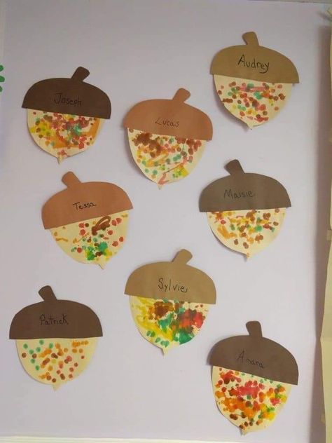 Preschool Art September, Fall Crafts To Hang From Ceiling Classroom, Toddler Activities Autumn, A Is For Autumn, Autumn Art Toddlers, Fall Toddler Crafts Easy, September Pre K Crafts, Autumn Crafts Toddlers, Acorn Art For Toddlers