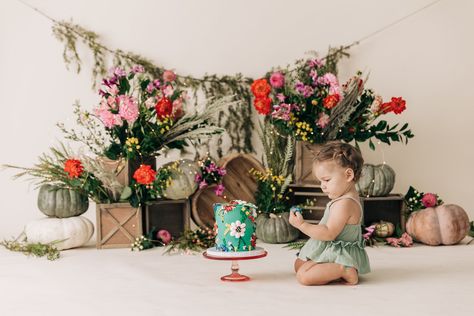 Garden Cake Smash, Fairy Cake Smash, Fairy Themed Cake, Fairytale Cake, Twin Cake Smash, Themed Cake Smash, Fairy Garden Cake, Cake Smash Inspiration, Cake Smash Theme