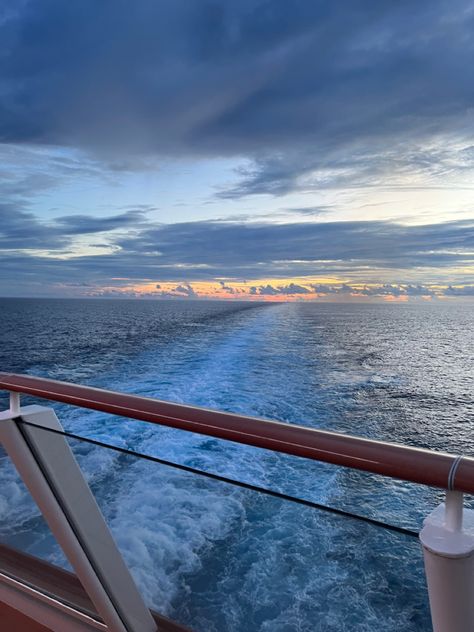 Norwegian Cruise Aesthetic, Norwegian Aesthetic, Cruise Sunset, Cruise Vibes, Cruise Photography, Cruise Ship Pictures, Norway Cruise, Cruise Life, Cruise Pictures