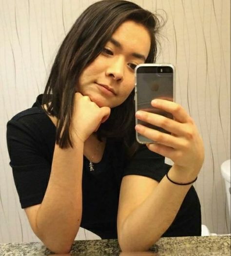 Mitski Selfie, Losing A Dog, I Love My Wife, Top Artists, Selfies, Mirror Selfie, My Life, Fan, Celebrities