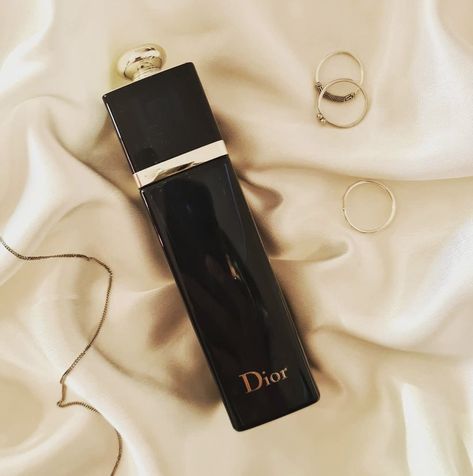 Dior Addict Perfume, Manifest 2024, Perfume Scents, Dior Addict, Area 51, Usb Flash Drive, Scents, Vision Board, Dior