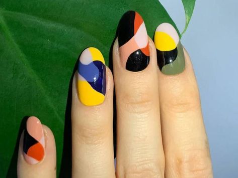 Graphic Design Nails, Nail Design Glitter, Modern Nail Art, Art Deco Nails, Abstract Nail Art, Colorful Nail, Modern Nails, Her Nails, Dream Nails