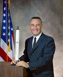 Mercury Astronauts, Gus Grissom, Apollo Space Program, Project Mercury, Nasa Space Program, Apollo 1, Apollo Program, Nasa Photos, Apollo Missions