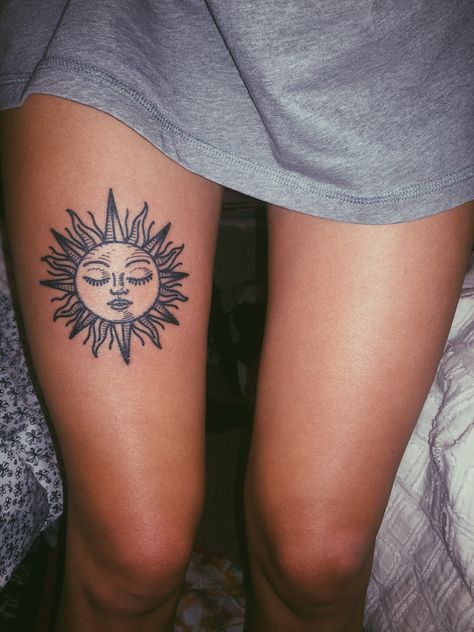 Sun And Moon Leg Tattoos Women, Sun Leg Tattoo, Sun And Moon Tattoo Thigh Design, Sun And Moon Calf Tattoo, Sun Thigh Tattoos Women, Sun Tattoo On Thigh, Sun Thigh Tattoo, Hippie Thigh Tattoo, Sun Moon Knee Tattoo