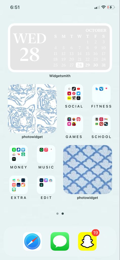 Preppy Phone Setup, Preppy Iphone Homescreen Ideas, Preppy Home Screen Layout, Preppy Screensaver, Widget Icon Preppy, Preppy Phone Home Screen Ideas, Preppy Aesthetic Homescreen, Homescreen Layout Preppy, Preppy Homescreen Wallpaper