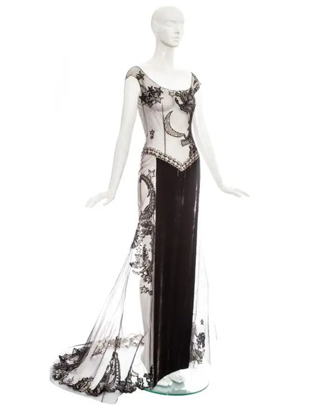 Gianfranco Ferre embroidered tulle and velvet evening dress, fw 1998 For Sale at 1stDibs Insane Fashion, Tulle Evening Gown, Oc Fashion, Gothic Glamour, Fantasy Realm, Dream Wishlist, Printed Silk Skirt, Fancy Outfit, Velvet Evening Dress