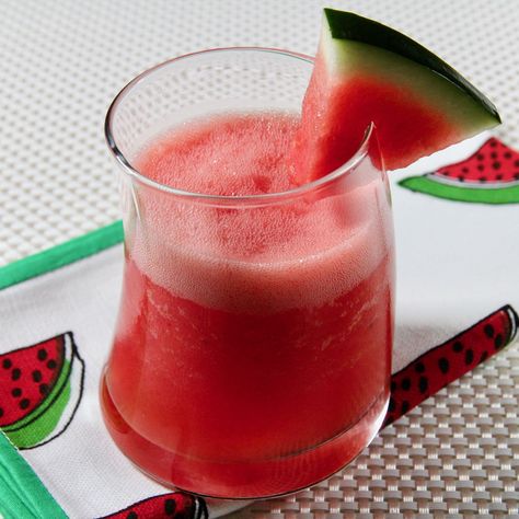 I made Any-Fruit Frozen Margaritas with watermelon, but I think strawberries would be even better. #Cook2Follow #AllrecipesAllstars #AllrecipesFaceless #AllrecipesTastemakers #margarita #watermelon #AnyFruitMargarita #cocktail #HomemadeFood #QuickAndEasy Margaritas For A Crowd, Leftover Watermelon, Lime Lemonade, Moscow Mules, Peach Strawberry, Summer Eats, Watermelon Margarita, Frozen Margaritas, Cut Watermelon