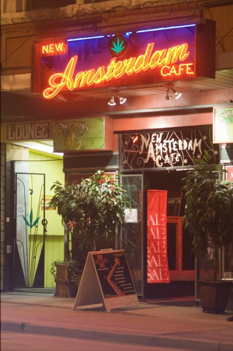 Amsterdam Living, Amsterdam Coffee Shop, Amsterdam Cafe, Amsterdam Aesthetic, Amsterdam Bucket List, Things To Do In Amsterdam, To Do In Amsterdam, Amsterdam Photos, Red Light District