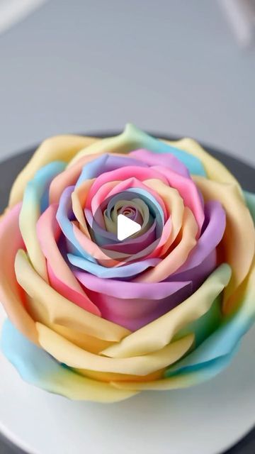 Sweets Certified on Instagram: "@shaniabelle_cake Making a ombré petal rose cake. 🌈 #SweetsCertified #Cake" Rose Shaped Cake, Ombre Cake With Flowers, Rainbow Petal Cake, Rose Petal Cake, Petal Cake, Buttercream Roses, Flower Bundle, Cake Flower, Cool Cake Designs