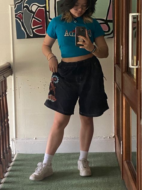 Oversized swimming trunks for summer blue outfit with white airforce shoes bright cyan blue and navy blue trunks mirror Swim Shorts Women Outfit, Swim Trunks Women, Airforce Shoes, Swim Shorts Women, Shorts Outfits Women, Cyan Blue, Swimming Trunks, Summer Blue, Blue Outfit