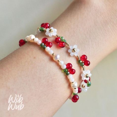 🤍diy jewelry unique#braceletideas,#diyjewelry, #jewelrydiyideas, #jewelrybeads, #beads Bracelet Made Of Beads, Beads Patterns Bracelet, Cherry Bracelet Tutorial, Cherry Beads Tutorial, Cherry Beaded Bracelet, Diy Jewelry Beads, Cute Bracelets Diy Beads, Beads Bracelet Design Tutorial, Bead Patterns Bracelet