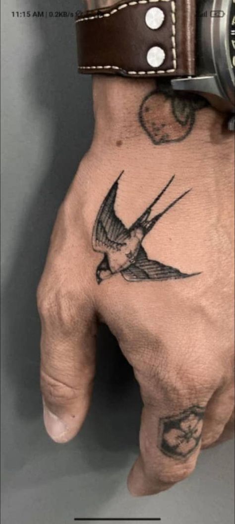 Swallow Hand Tattoo, Bird Hand Tattoo, Bird Tattoos Arm, Herren Hand Tattoos, Thigh Tattoo Men, Bird Tattoo Men, Freedom Tattoos, Hand And Finger Tattoos, Greek Tattoos