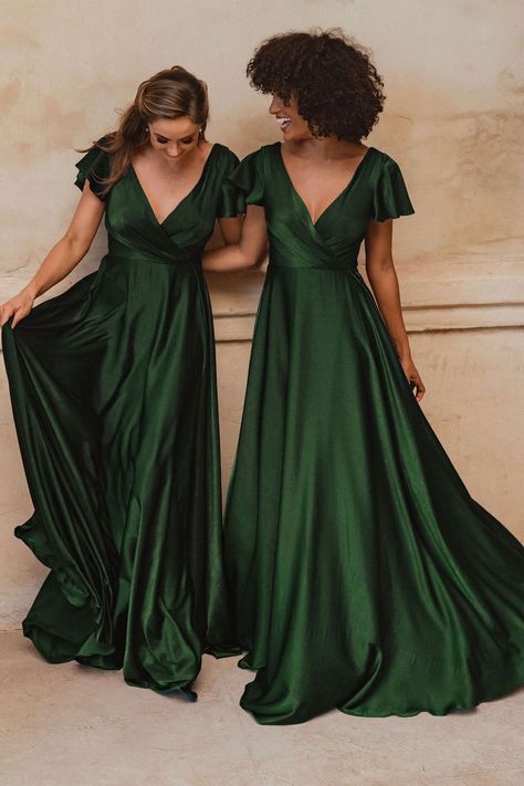 Bridesmades Dresses Different, Champagne Winter Bridesmaid Dresses, Emerald Green Bridesmaid Dresses Modest, Emerald Green And Gold Bridesmaid Dress, Satin Emerald Green Bridesmaid Dresses, Like Green Dress, Bridesmaid Dresses Green Emeralds, Emerald Green Bridesmaid Dresses Satin, Green Bridesmaid Dresses With Sleeves