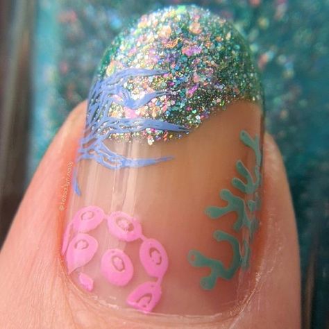 Ocean Nail Art, Vacation Nails Beach, Hawaii Nails, Mermaid Nail Art, Sea Nails, Fun Summer Nails, Coral Nails, Summery Nails, Mermaid Nails