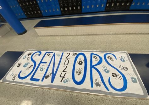 Senior Parade Poster Ideas, Junior Year High School Banners, Class Of 25 Posters, Junior Spirit Posters, We Love Our Seniors Poster, Senior Walk Poster Ideas, Senior Posters High School Pep Rally, Senior Pep Rally Posters, Freshman Poster Ideas