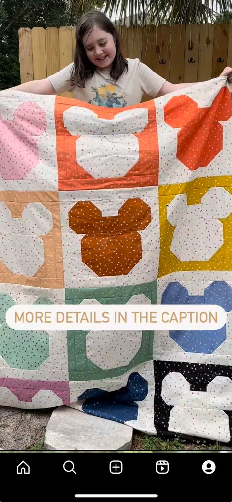 Disney Quilt Patterns Free, Elmo Quilt Pattern, Disney Quilt Patterns, Disney Quilts Ideas, Disney Sewing Projects, Mickey Quilt, Disney Quilts, Mickey Mouse Quilt, Disney Quilt