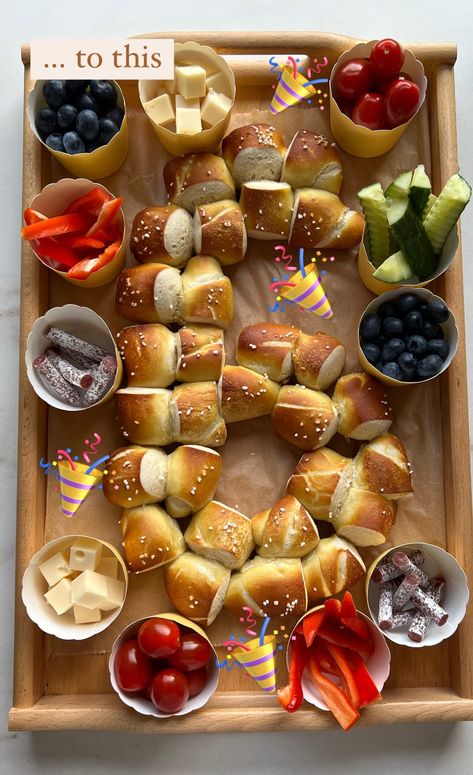 Morning Birthday Party Food Kids, Toddler Party Foods, Birthday Lunch Ideas For Kids, Easy Birthday Food, Baby Party Food, Birthday Snacks Ideas, Finger Foods For Kids Birthday Party, Kid Birthday Party Food, Birthday Party Snacks For Kids