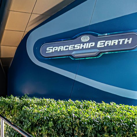 Spaceship Earth Ride Epcot Spaceship Earth, Disney World Orlando, Walt Disney World Orlando, Epcot Center, Disney World Epcot, Spaceship Earth, Disney Epcot, Disney World Tips And Tricks, Disney Tips