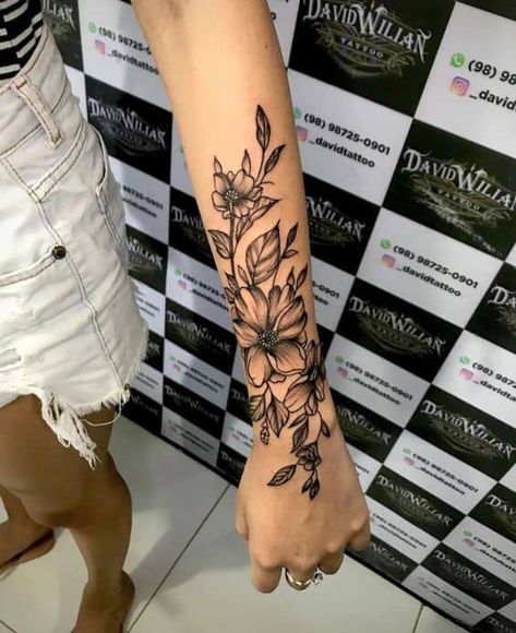 Half Sleeve Tattoo Ideas, Arm Tattoos For Women Forearm, Forearm Tattoo Girl, Tattoo Ideas For Females, Lower Arm Tattoos, Outer Forearm Tattoo, Sleeve Tattoo Ideas, Hand Tattoos For Girls, Forarm Tattoos