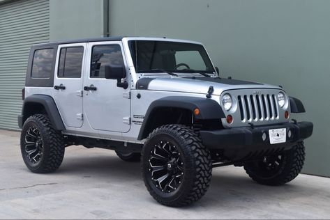 Silver Jeep Wrangler, Jeep Wrangler Girly, Jeep Builds, Silver Jeep, 800 Number, Offroad Wheels, Auto Jeep, 4 Door Jeep Wrangler, Jeep Wheels