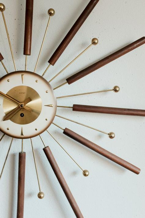 Welby mid century starburst clock Mid Century Ceiling Fan, Mid Century Starburst, Mid Century Modern Clocks, Starburst Clock, Mid Century Modern Wall Clock, Sunburst Clock, Ceiling Fan Makeover, Diy Mid Century, Mid Century Contemporary